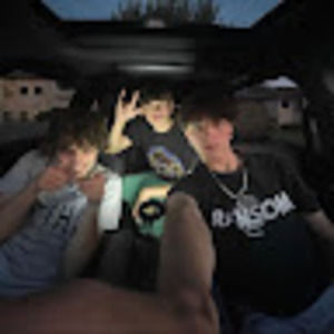 Meet your Posher, Mia